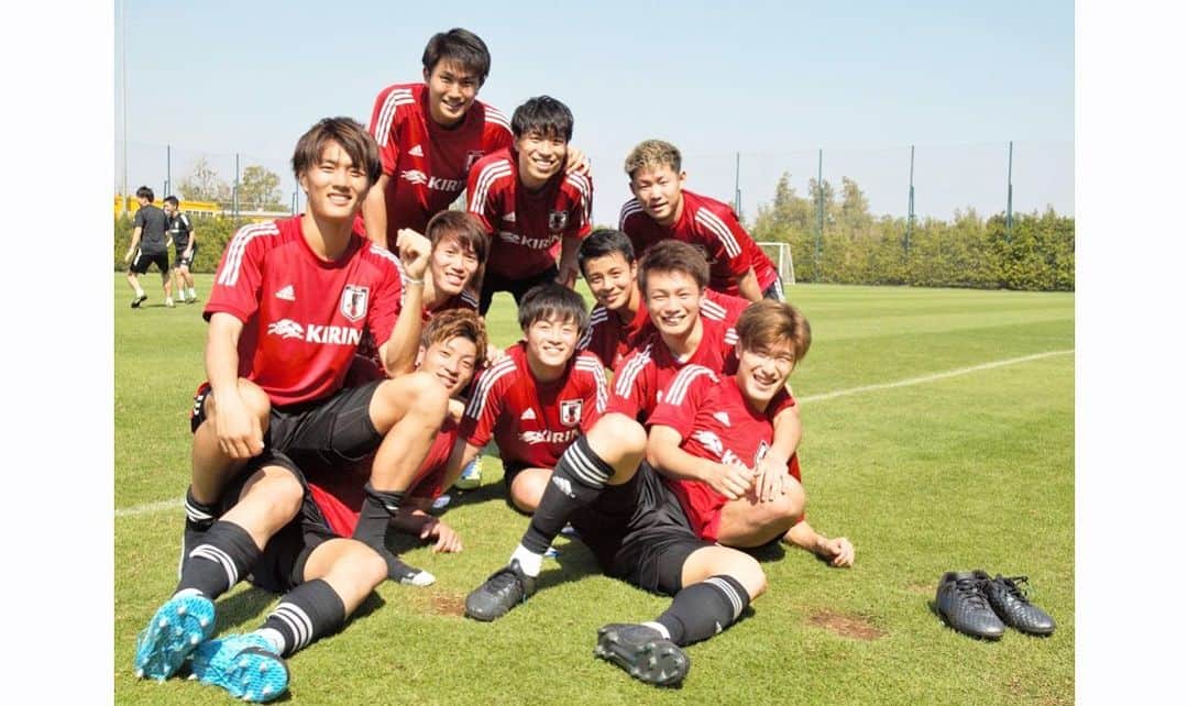 遠藤渓太のインスタグラム：「タイ暑いけど頑張ろーう #u-23Japannationalteam #20200104」