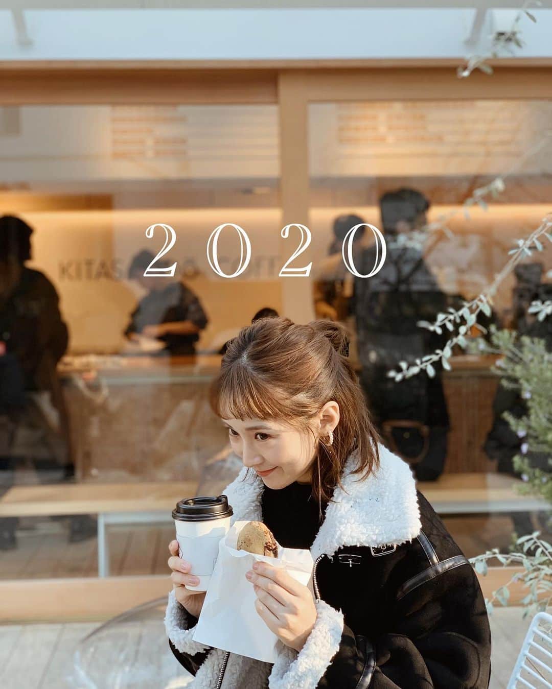 笹本玲奈さんのインスタグラム写真 - (笹本玲奈Instagram)「. 2020年もよろしくお願い申し上げます。 . #にんまり#☺︎#2020」1月4日 23時10分 - renastagram07
