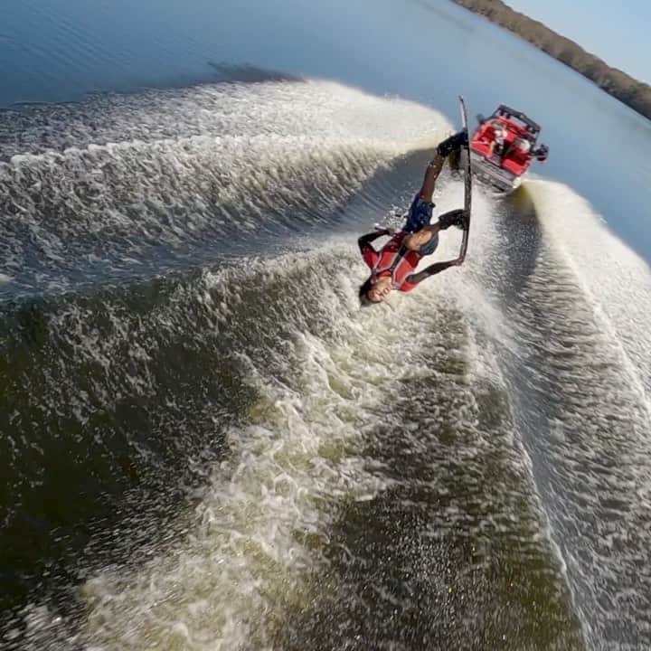 手塚翔太のインスタグラム：「New season new angle😳🔥 🚁:@agarabaghi ×@gopro 2.7K 120fps 🤤👌🏻」
