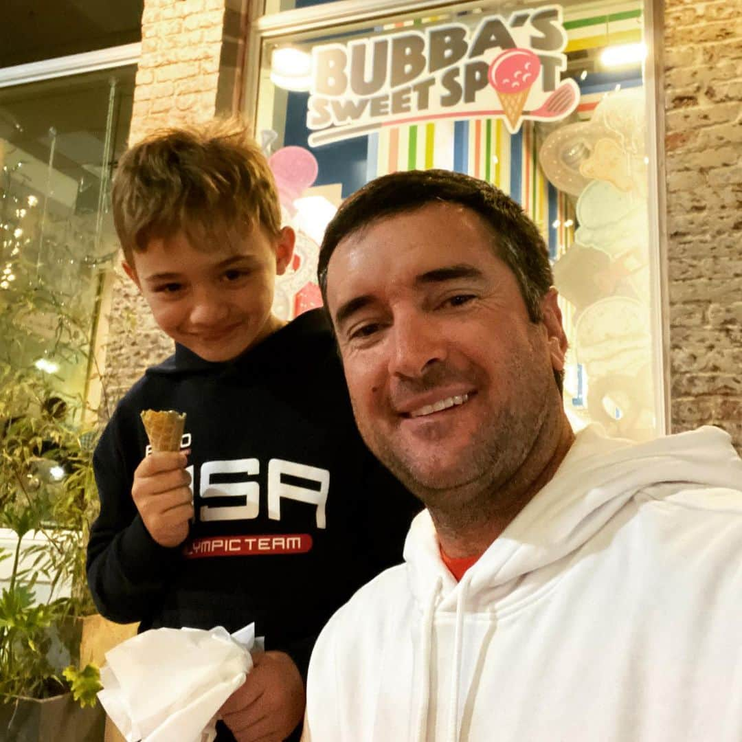 バッバ・ワトソンさんのインスタグラム写真 - (バッバ・ワトソンInstagram)「Hey @justinbieber, Caleb said his Superman Ice Cream  at @bubbasweetspot is YUMMY!!! #Yummy #PensacolaLife」1月5日 10時34分 - bubbawatson