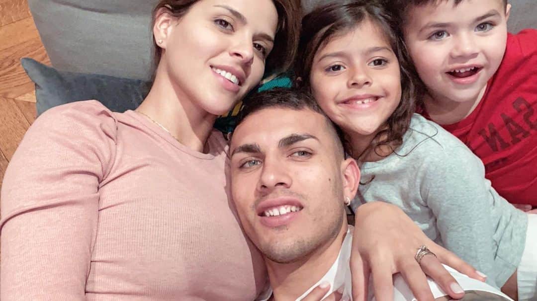 レアンドロ・ダニエル・パレデスのインスタグラム：「Mis amores ❤️😍」