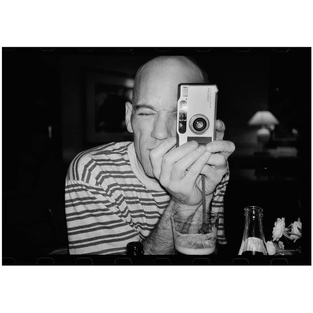 ランドール・スラヴィンさんのインスタグラム写真 - (ランドール・スラヴィンInstagram)「Happy 60th Birthday Michael Stipe.  This pic was taken at the Four Seasons Hotel in Beverly Hills in 1995」1月5日 3時09分 - randallslavin