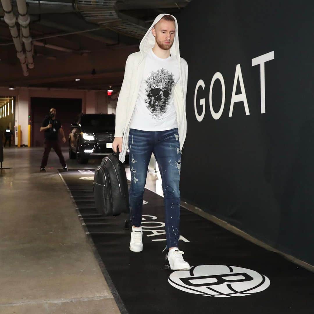 Brooklyn Netsさんのインスタグラム写真 - (Brooklyn NetsInstagram)「Balmy winter Saturday 🔥 @goat」1月5日 5時27分 - brooklynnets