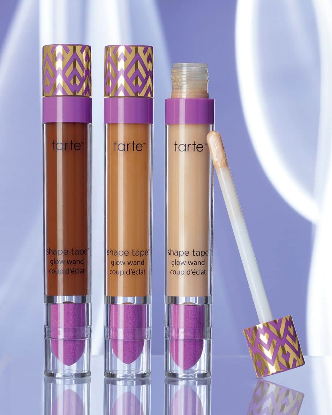 ULTA Beautyさんのインスタグラム写真 - (ULTA BeautyInstagram)「ANOTHER reason to love @tartecosmetics Shape Tape?? 🙌 The new Glow Wand 🤩 Instantly brighten and highlight for maximum radiance. Shop it now exclusively at #ultabeauty.」1月5日 5時29分 - ultabeauty