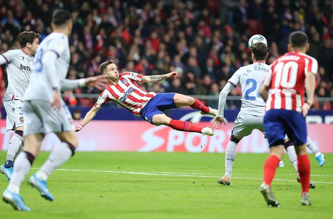 サウル・ニゲスさんのインスタグラム写真 - (サウル・ニゲスInstagram)「¡VAMOS EQUIPO! Primer partido, primera victoria. #AupaAtleti 🔴⚪️ @atleticodemadrid」1月5日 5時38分 - saulniguez