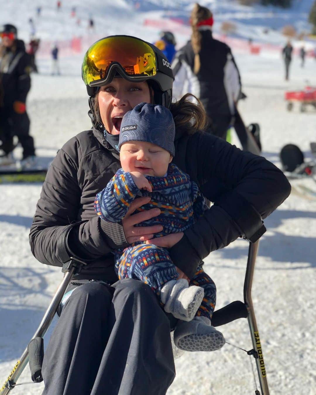 アラナ・ニコルズさんのインスタグラム写真 - (アラナ・ニコルズInstagram)「Momma went skiing!!! He was actually really happy for me🤣 . . Getting to spend the week with the @hi5sfoundation and all my #highfivesathlete friends is good for the soul❤️ #stillgotit」1月5日 8時06分 - alanathejane