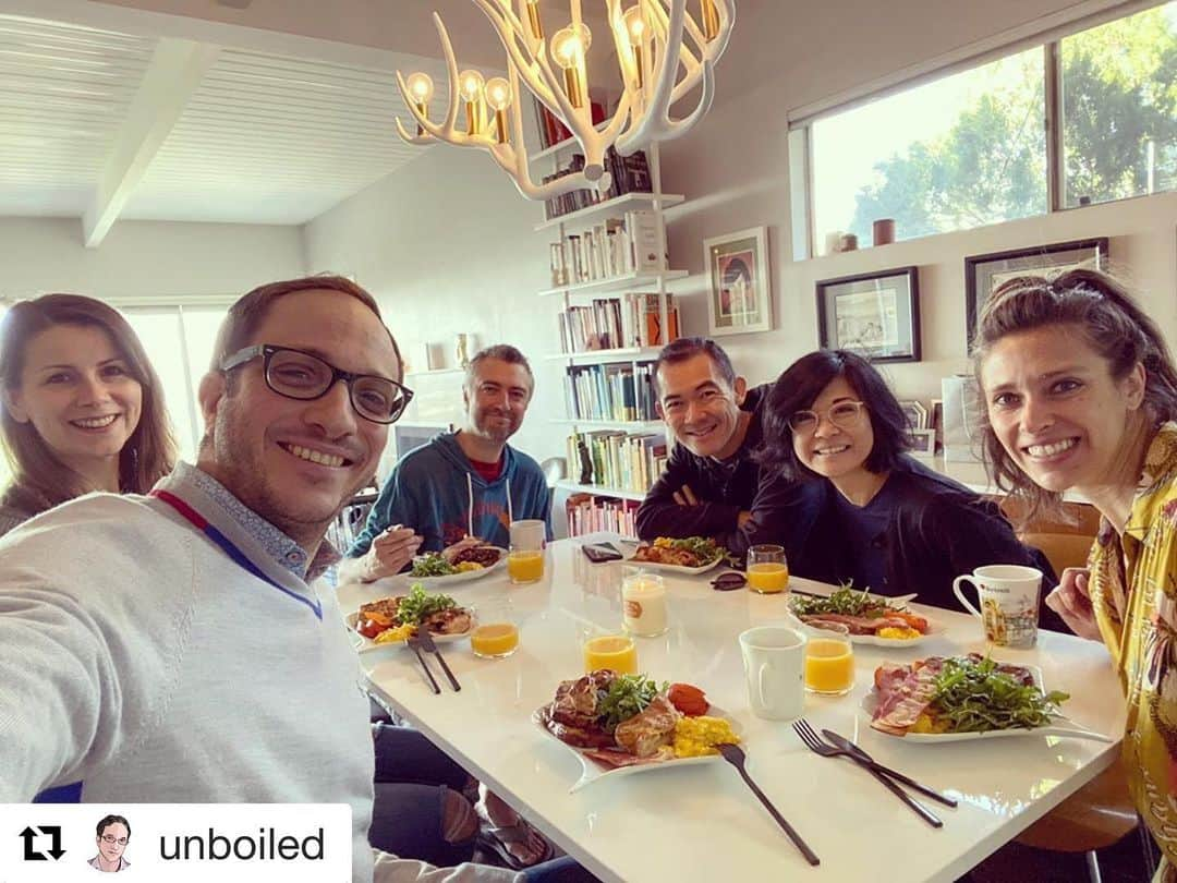 ケイコ・アジェナさんのインスタグラム写真 - (ケイコ・アジェナInstagram)「#Repost @unboiled with @get_repost ・・・ Triple brunch date with great people. Feeling so good about 2020. —————— Thanks for the pic @unboiled 🥰 . . . @shinkawasaki @tashalitas @babsis @thejudgegunn  #gilmoregirls #lanekim #hepalien #kirk #brian」1月5日 8時18分 - keikoagena