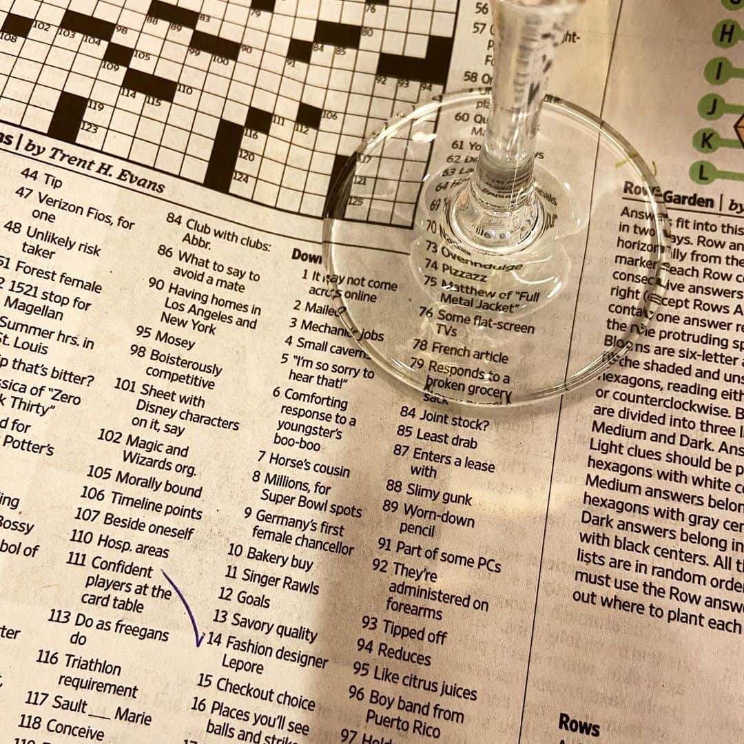 ナネットレポーのインスタグラム：「I made it into the Wall Street Journal crossword puzzle! Yippee 🥳Could  this be a sign? Is 2020 going to be a good year?」