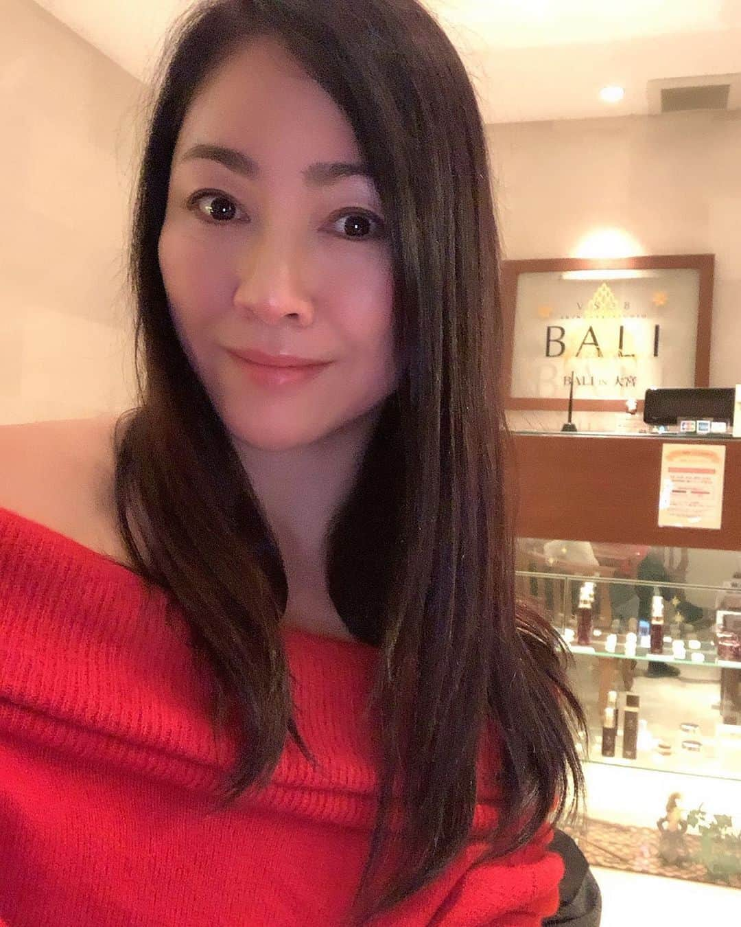 田中悦子さんのインスタグラム写真 - (田中悦子Instagram)「お正月休みの〆はエステ💆‍♀️⠀ ⠀ 気持ちよかったです😍😍⠀ ⠀  長年通ってるエステサロンだから 安心してお任せです👍⠀ いよいよ明日からまた忙しい毎日がスタート❣️⠀ ⠀  フォロワーの皆様も体調崩さぬように 今年一年も頑張りましょうね〜😊⠀ ⠀  #エステ #小顔リンパ #ボディメンテ #followme」1月5日 19時38分 - etsuko.reborn25