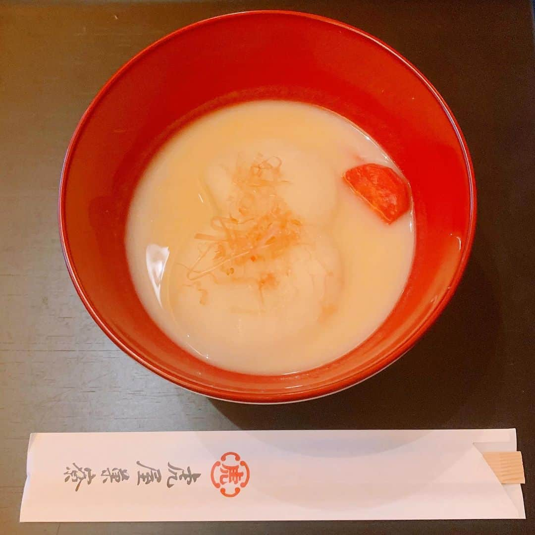 MACOさんのインスタグラム写真 - (MACOInstagram)「白味噌のお雑煮 初めて食べた👀❣️ . #とらや」1月5日 20時01分 - maco___official