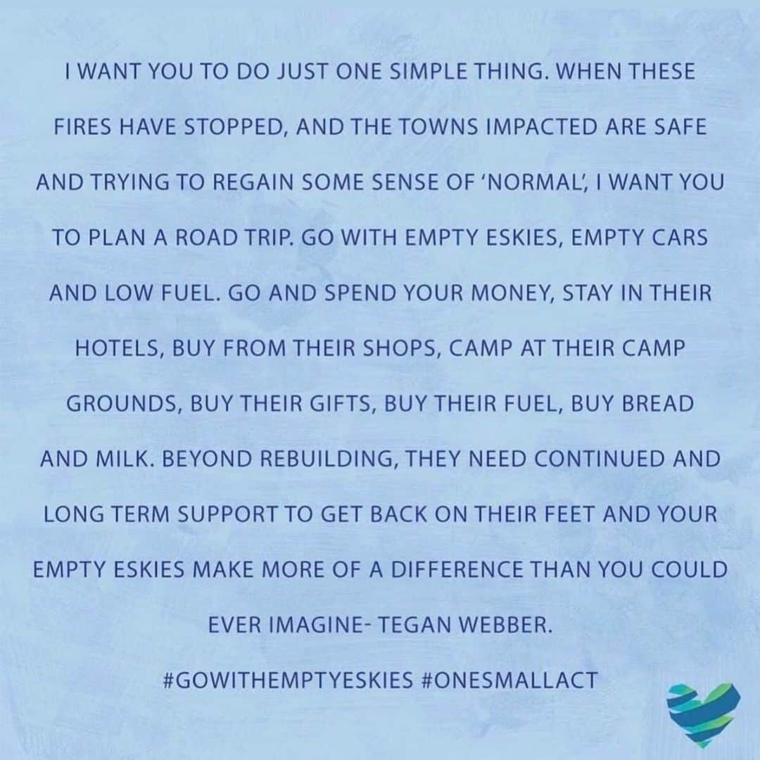 アダム・フェデリチのインスタグラム：「Love this ... many of my friends and family that have business on the south coast rely on tourism particularly at this time of year ... so if your wondering how you can help these south coast towns and are in Sydney or travelling around Australia , get down to the south coast when you can ! It’s my favourite place in the world and I’m lucky to have grown up there with so many amazing places to explore and visit ... @dolphinsandsbnb @jervisbaytourism @visitshoalhaven @pilgrimshuskisson @5littlepigs @dolphin_watch_cruises just a few of my favourites, but so many places further down the coast to see and explore ... leave a comment of your favourite places on the south coast 🙌🏼♥️♥️」