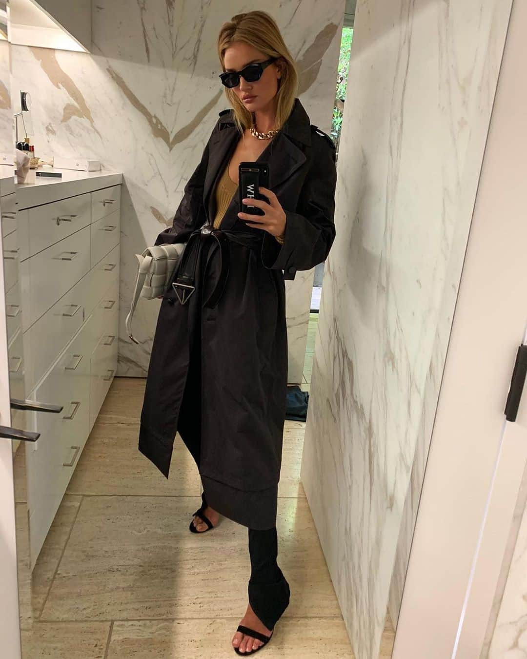 OOTD Magazineさんのインスタグラム写真 - (OOTD MagazineInstagram)「Which outfit is your favorite? @rosiehw」1月5日 20時07分 - ootdmagazine