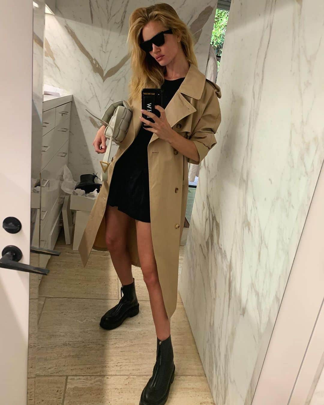 OOTD Magazineさんのインスタグラム写真 - (OOTD MagazineInstagram)「Which outfit is your favorite? @rosiehw」1月5日 20時07分 - ootdmagazine