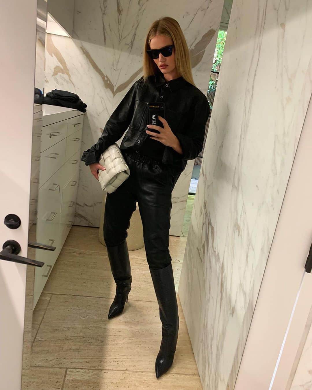 OOTD Magazineさんのインスタグラム写真 - (OOTD MagazineInstagram)「Which outfit is your favorite? @rosiehw」1月5日 20時07分 - ootdmagazine