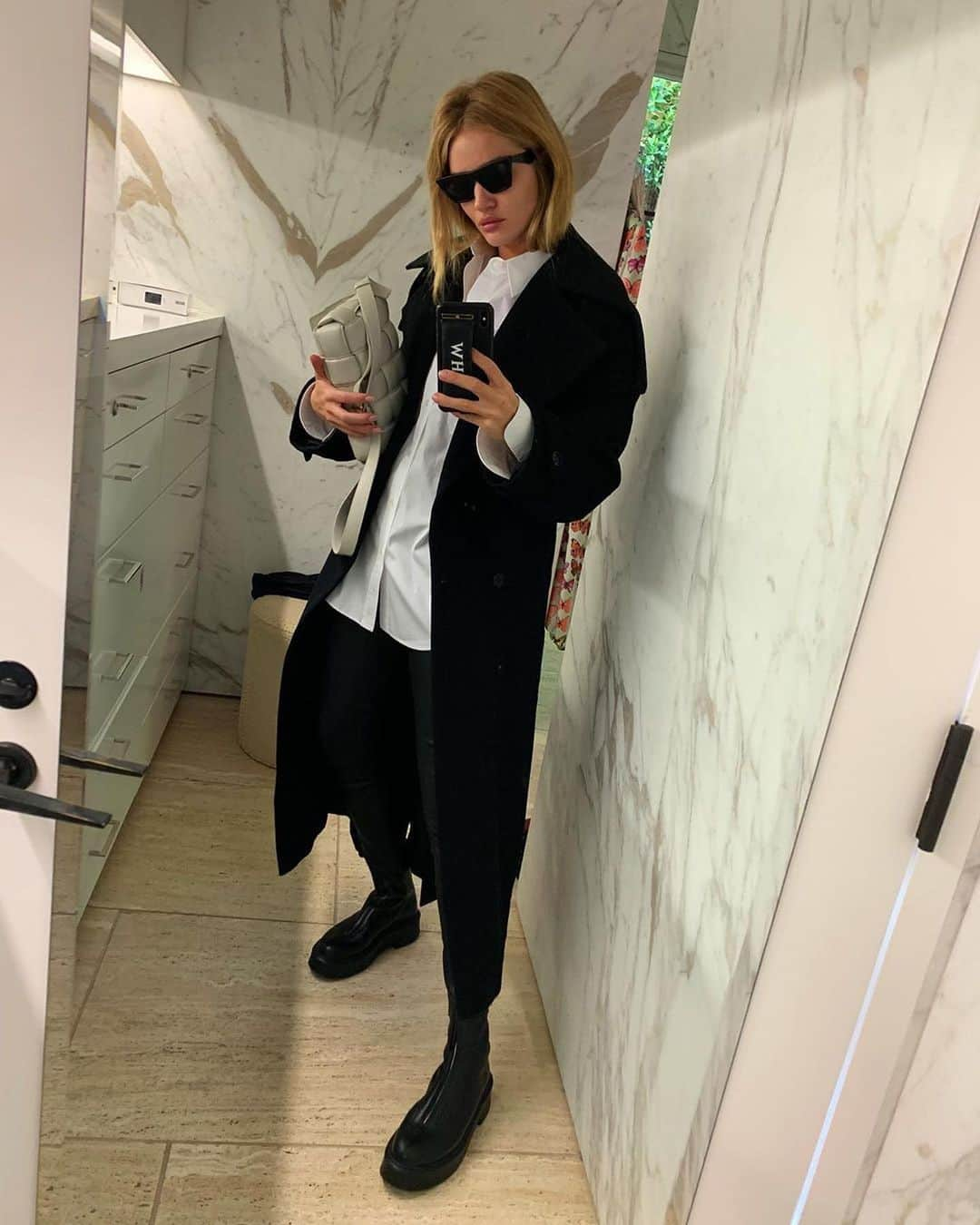 OOTD Magazineさんのインスタグラム写真 - (OOTD MagazineInstagram)「Which outfit is your favorite? @rosiehw」1月5日 20時07分 - ootdmagazine