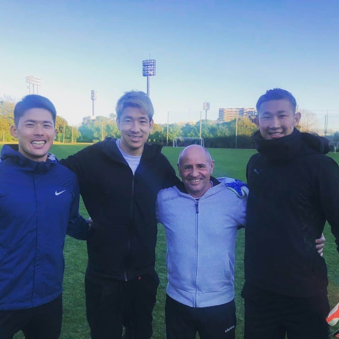 林彰洋のインスタグラム：「いいトレーニングできました🤝 #筋肉痛 #JoanMiret #goalkeepers #porteros  @masu_da_da_da  @gohatano50  @aki_hayashi0507」