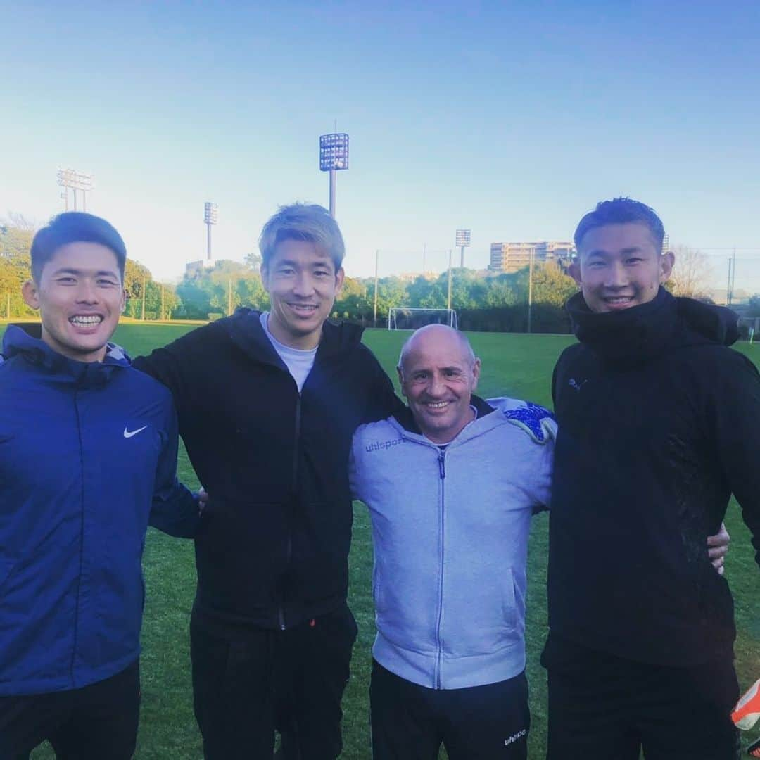 林彰洋さんのインスタグラム写真 - (林彰洋Instagram)「いいトレーニングできました🤝 #筋肉痛 #JoanMiret #goalkeepers #porteros  @masu_da_da_da  @gohatano50  @aki_hayashi0507」1月5日 20時27分 - aki_hayashi0507