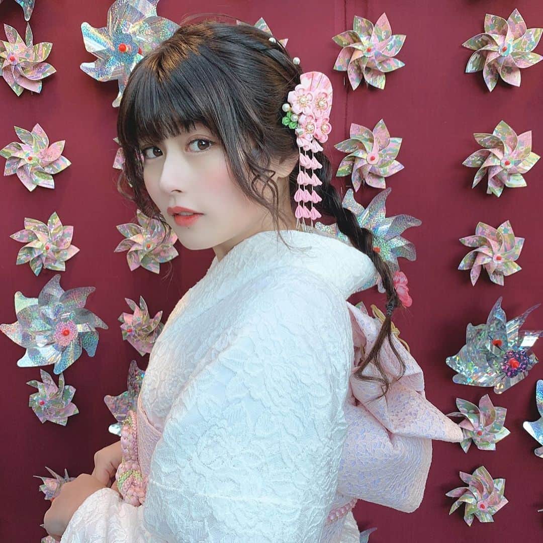 ちとせよしのさんのインスタグラム写真 - (ちとせよしのInstagram)「かざぐるま〜💭 ･ ･ ･ #selfie #asakusa #kimono #セルフィー #浅草 #浅草着物レンタル #着物 #レース着物」1月5日 20時30分 - chitose_yoshino