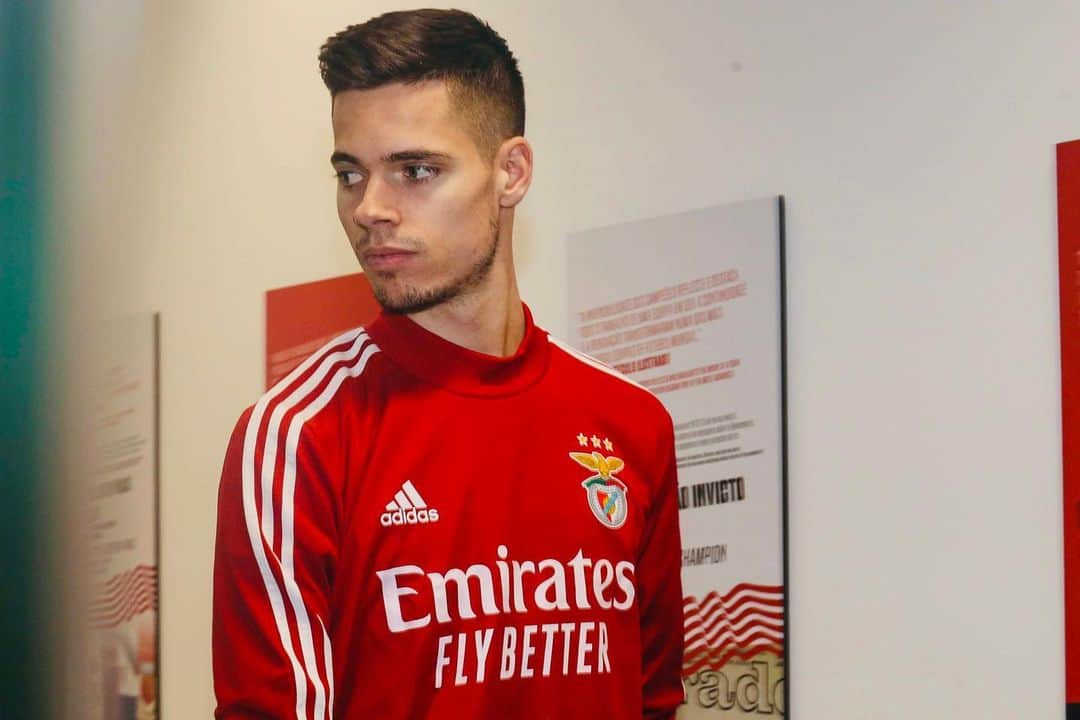 のインスタグラム：「🇵🇹🔴⚪️ @slbenfica」