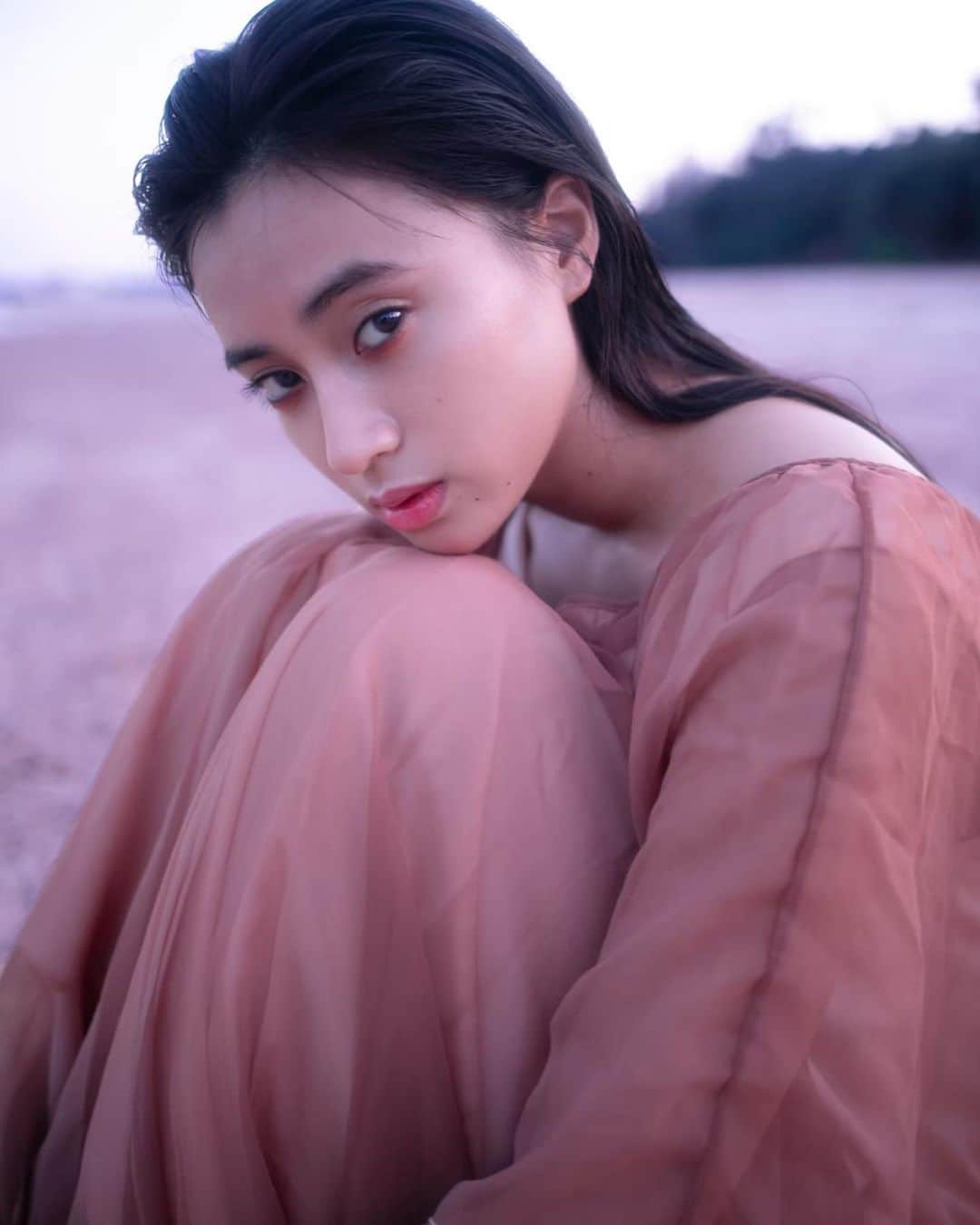 Cazumaxのインスタグラム：「玖瑠実のフォトブックの写真を担当しました！そして今日先行発売開始です👏  写真を担当させてくれてありがとう🙇 くるちゃんのフォトブックだけど、自分の写真集でもあるので一真ファンの方は、是非😂🙏 #玖瑠実#フォトブック#写真好きな人と繋がりたい#ナイスホリデー」