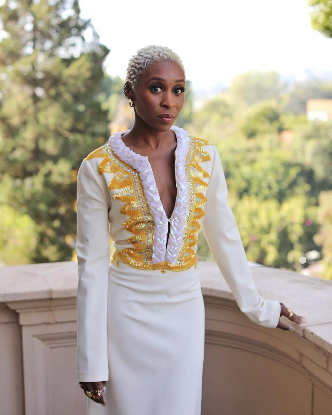 Instagramさんのインスタグラム写真 - (InstagramInstagram)「It’s #GoldenGlobes weekend and we are spending the day with first-time nominee Cynthia Erivo (@cynthiaerivo), who’s portrayal of Harriet Tubman in the new film “Harriet” has earned her not one, but two nominations. But the actress and singer-songwriter is a seasoned pro when it comes to playing strong female leads — from Broadway to film and now television, she is on an unstoppable roll. 🎭🎬📺⁣⁣ ⁣ “Because of all the characters I’ve played — Celie, Harriet and now Aretha — I have been lucky enough to learn about resilience and the power of the woman and the strength within. And to learn about the fact that I’m enough, and you’re enough.” 💕✨⁣⁣ ⁣ Head over to our story to see what the actress is up to before the @goldenglobes ... and trust us, you’ll want to listen with sound on. 🔉🎶😉」1月5日 12時41分 - instagram