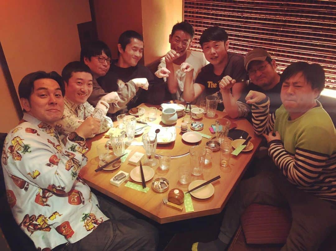 押見泰憲さんのインスタグラム写真 - (押見泰憲Instagram)「新年会＋送別会。金成さんGOGOGO💪#金成公信#ハブサービス#山田ナビスコ#永井佑一郎#ピクニック#LLR伊藤#イチキップリン#犬の心押見」1月5日 12時47分 - oshimi_yasunori