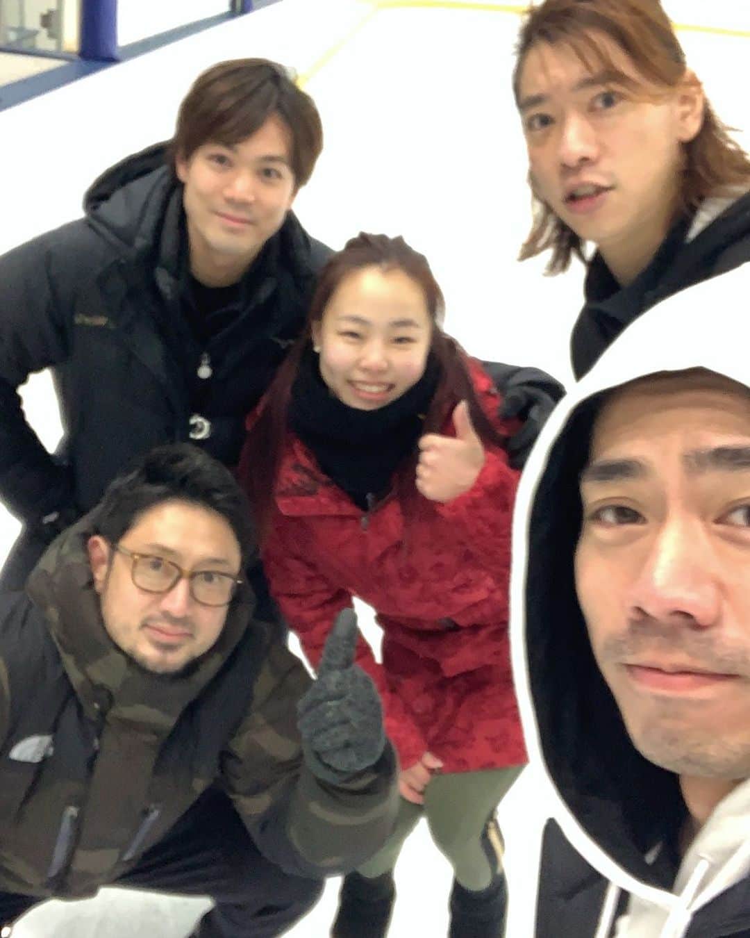 小林宏一のインスタグラム：「みなさん遅くなりました😣 明けましておめでとうございます🎍 今年も宜しくお願いします😌 今年は1月から3週連続でショーがあります！ 気合い入れて頑張りますので見に来て下さい😎💪」