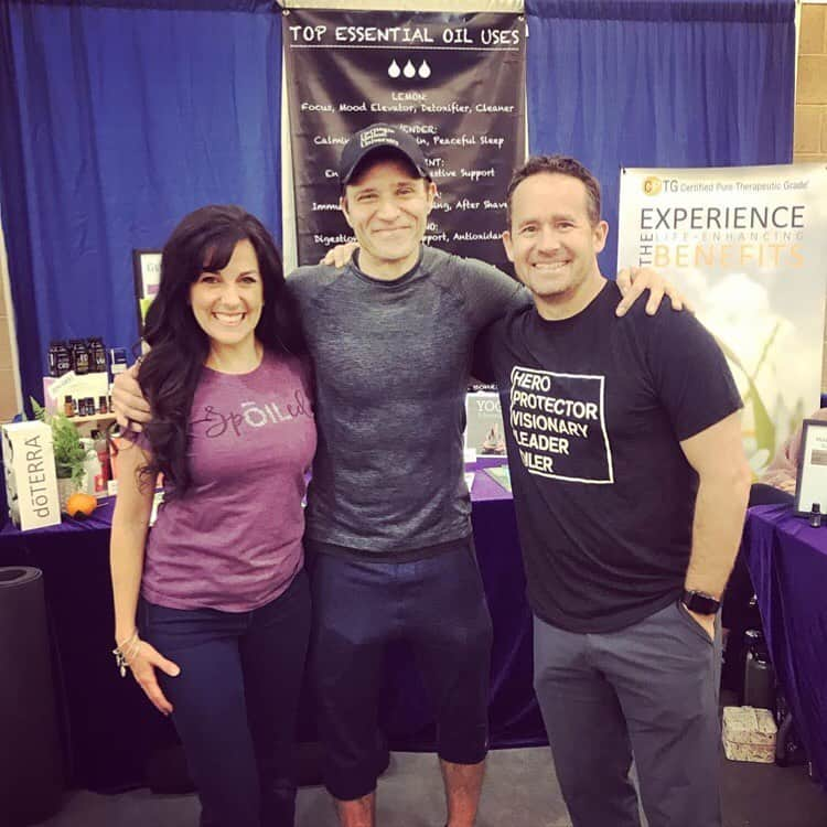 シーマス・デヴァーさんのインスタグラム写真 - (シーマス・デヴァーInstagram)「So great seeing my old friends Natalie and Brian at the Yoga Expo today.」1月5日 14時33分 - seamuspatrickdever