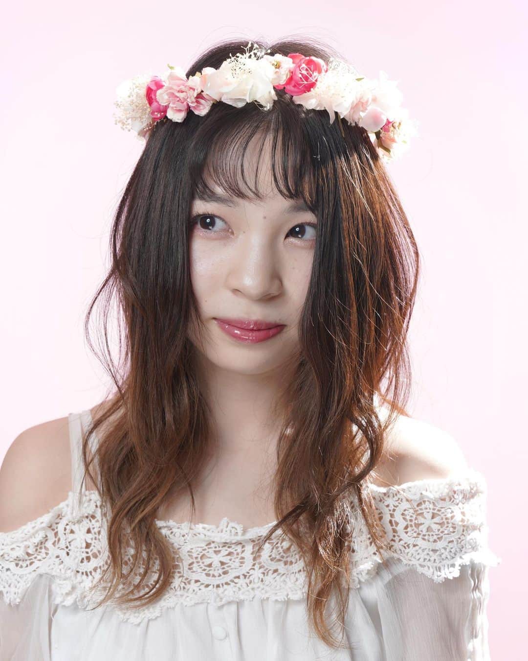 のインスタグラム：「✨早稲美学生作品✨ 20E ササキ ハルカ #作品撮り #ポートレート#ヘアメイク#ヘアアレンジ #メイク#カメラ#撮影#撮影会#モデル撮影 #portrait #写真が好き #photooftheday #photographer #hairarrange #makeup #写真撮ってる人と繋がりたい #model#tokyo#japan#camera#カメラ好きな人と繋がりたい #写真好きな人と繋がりたい #美容師#美容学生#美容学校#一眼レフ#美容師さんと繋がりたい #美容好きな人と繋がりたい #早稲美#早稲田美容専門学校」