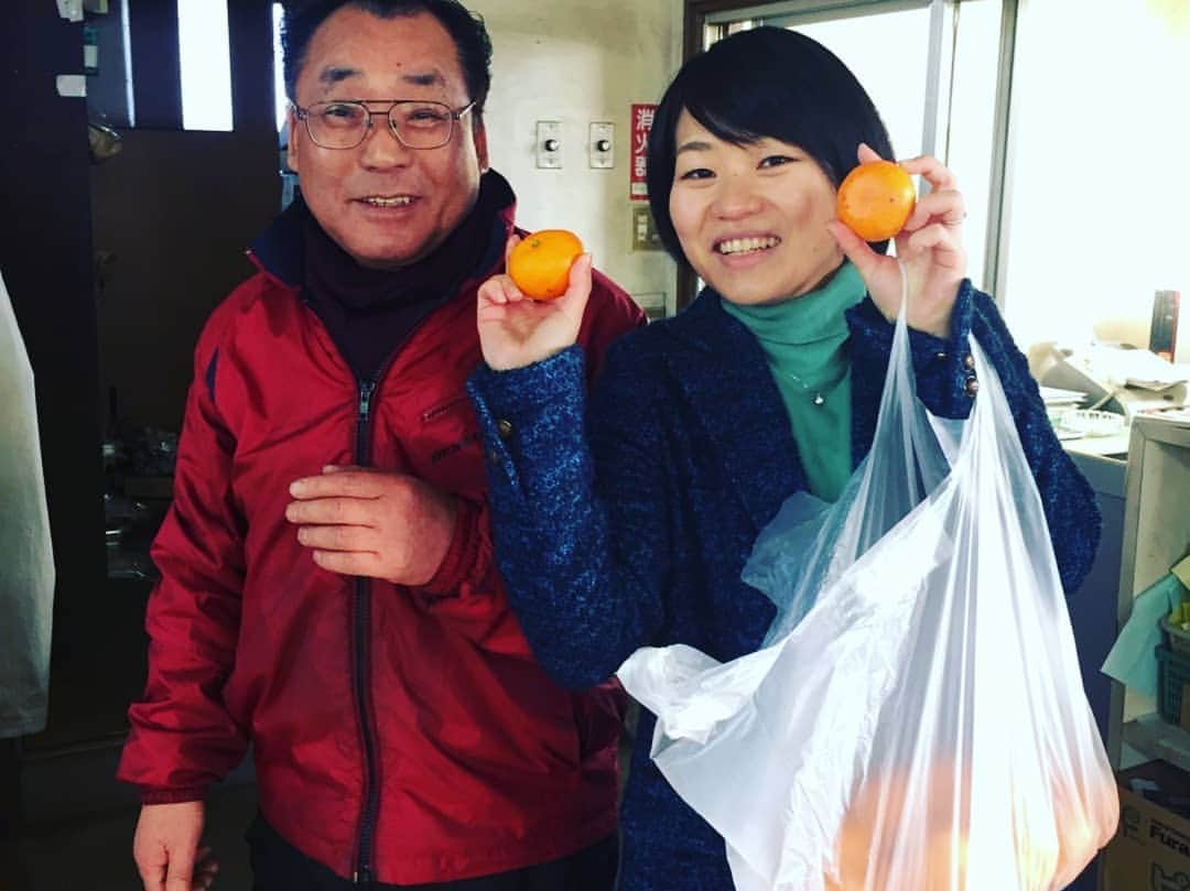 鈴木貴子さんのインスタグラム写真 - (鈴木貴子Instagram)「本日の朝食　紅鮭&豚汁定食　@はな膳  この朝食を食べることを目指して5:30に起きました‼️ 副港、新富士、そして、青果市場をまわって ご褒美朝御飯は新富士市場にある“はな膳”にて🍚  おいしくいただきました😋  この７年間、毎年欠かさず続けているルーティーンです。 市場まわりは朝早く、寒いので大変ですが そのあとのご飯は格別です‼️ それにしても外気温マイナス10.2の中の初セリ式は、流石にさむかったぁー  そのあとは釧路市の新年交礼会でした。 地域を支える皆さんに新年のご挨拶ができました。」1月5日 15時24分 - _takako.suzuki_