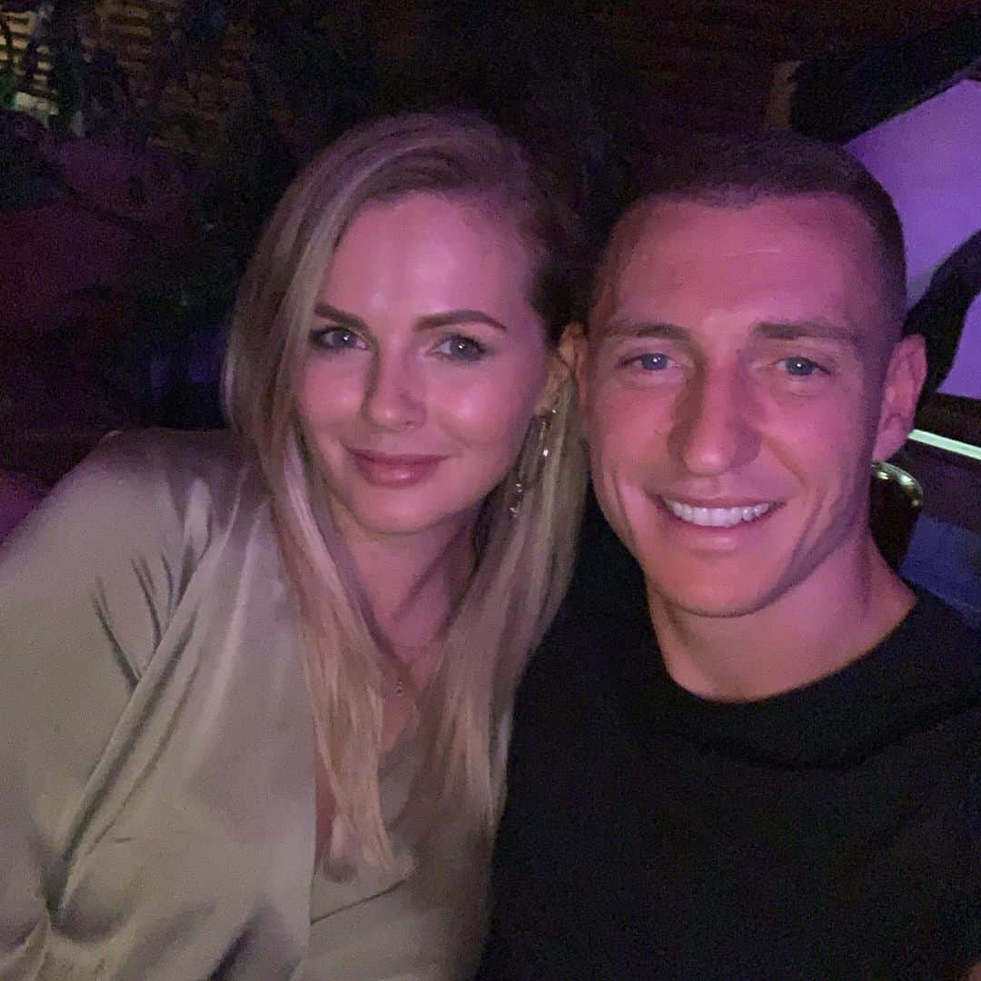 ミッチェル・デュークのインスタグラム：「3 years Married to this stunner 😍 Happy Anniversary to the Wifey couldn’t think of anyone better to enjoy life with ❤️」
