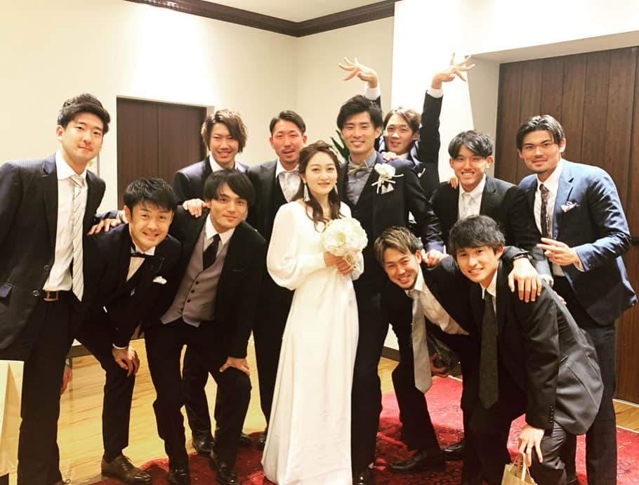 吉濱遼平さんのインスタグラム写真 - (吉濱遼平Instagram)「素敵な結婚式でした。 こうだいくんおめでとう🎉🎉 #毎回思う #結婚式って素晴らしい #チームゼルビア」1月5日 15時36分 - ryohey1024