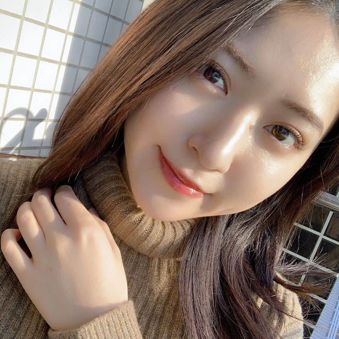 内田眞由美さんのインスタグラム写真 - (内田眞由美Instagram)「最近のヘビロテ。 THREEのテラコッタは求めている色すぎるし CHANELのプラム色も大人っぽくてすき♡ Diorは耀がくれた☺︎ #アイディメンショナルクアッドパレット #ルージュアリュールインク #マキシマイザー」1月5日 15時53分 - mayumi_mmm_