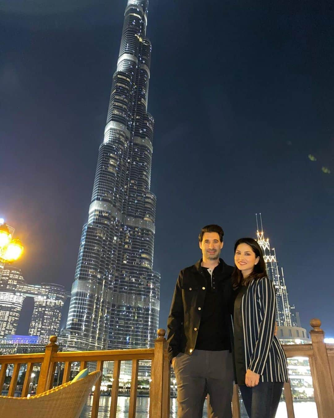 サニー・レオーネさんのインスタグラム写真 - (サニー・レオーネInstagram)「My endless ❤️ for #Dubai 😍」1月5日 16時34分 - sunnyleone