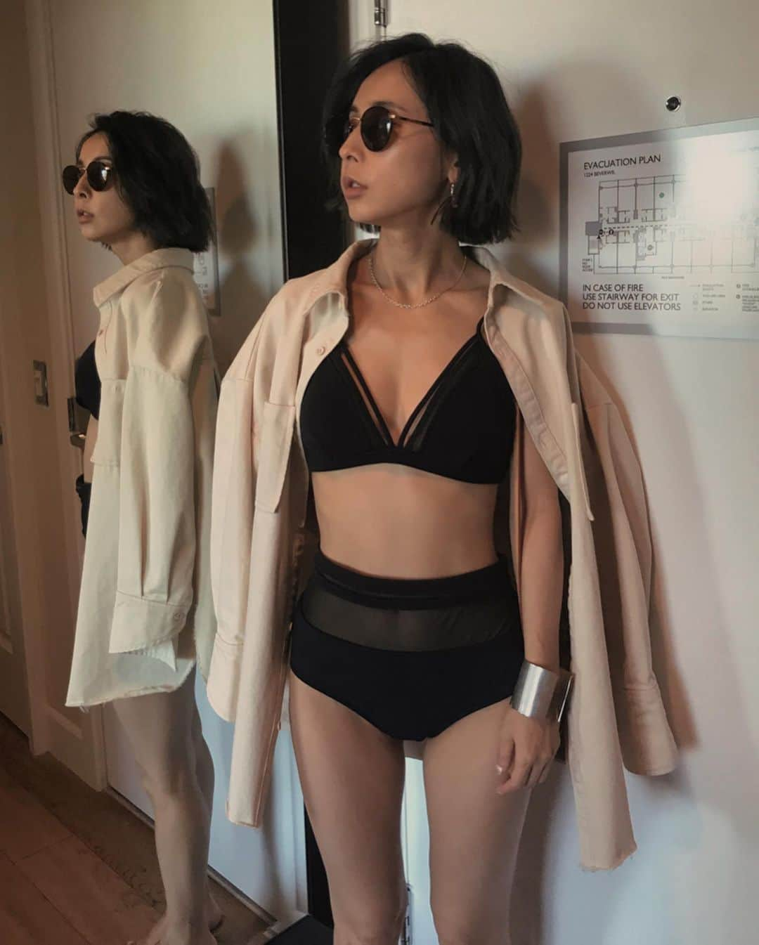 黒石奈央子さんのインスタグラム写真 - (黒石奈央子Instagram)「2020ss水着！ .  MEDI MESH WAIST BIKINI ¥16000+tax .  メッシュ水着のブラック！ 前にアップしたリブの色違い。 ブラックとセージのにしょくてんかいだよ！ .  期間 WEB  1/16-1/20 代官山 1/16-1/17 新宿 1/18-1/20 心斎橋 1/11-1/13 . .  @ameri_shinjuku @amerivintage @ameri_daikanyama @ameri.shinsaibashi #ameri#amerivintage #fashion #vintagefashion #coordinate#ootd#outfit#osanposnap #705_outfit #大人ファッション #大人コーディネート #大人スタイル #modestyle #modefashion#modecasual #mediterraline #メディタラライン#2020springsummer」1月5日 17時32分 - blackstone705