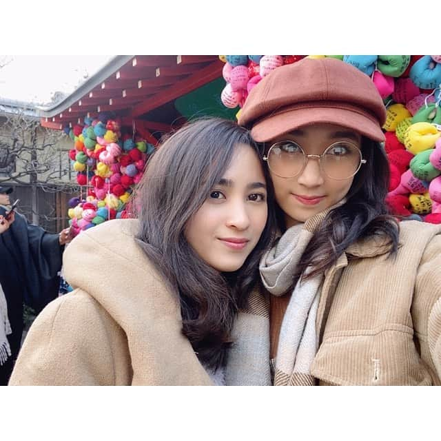 アヤナ・シャハブさんのインスタグラム写真 - (アヤナ・シャハブInstagram)「Abis ketempat yang ngeramal percintaan(?) Ternyata aku dapet yang paling bagus dan sakina paling jelek wkwk  Beneran gak ya?? Gak percaya sih tapi merasa ada harapan aja wkwkwk」1月5日 18時42分 - ayanashahab