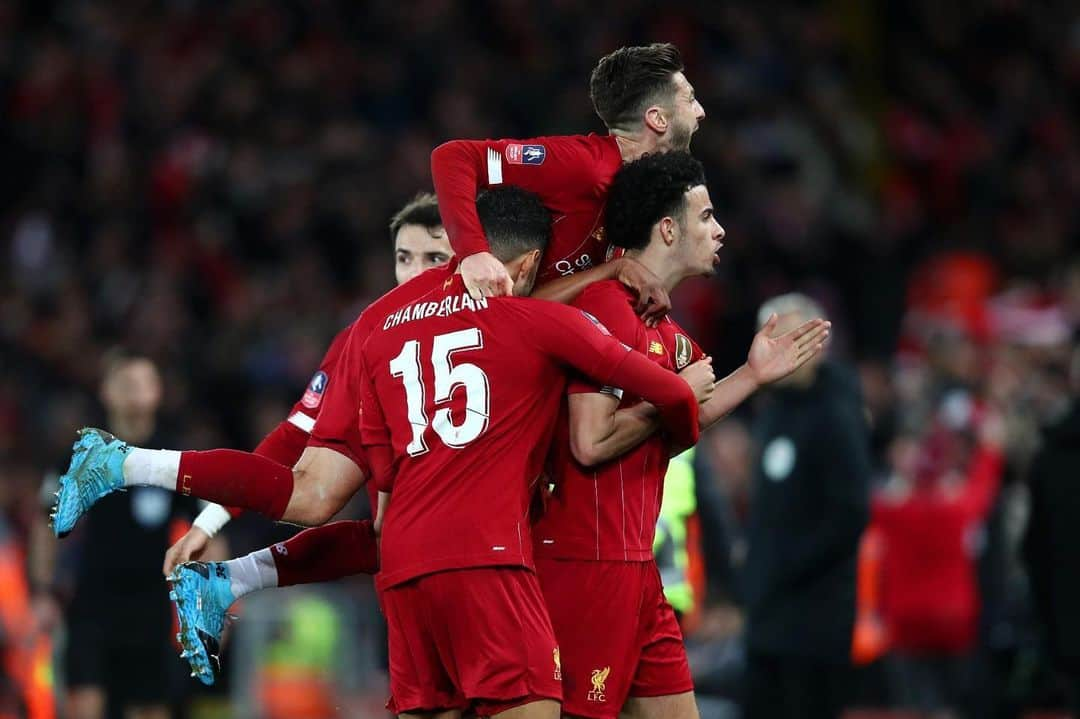 ジョーダン・ヘンダーソンさんのインスタグラム写真 - (ジョーダン・ヘンダーソンInstagram)「Top performance from all the lads and not a bad goal to top it off!! 🙌🏻👏🏻 #YNWA 🔴」1月6日 4時58分 - jhenderson