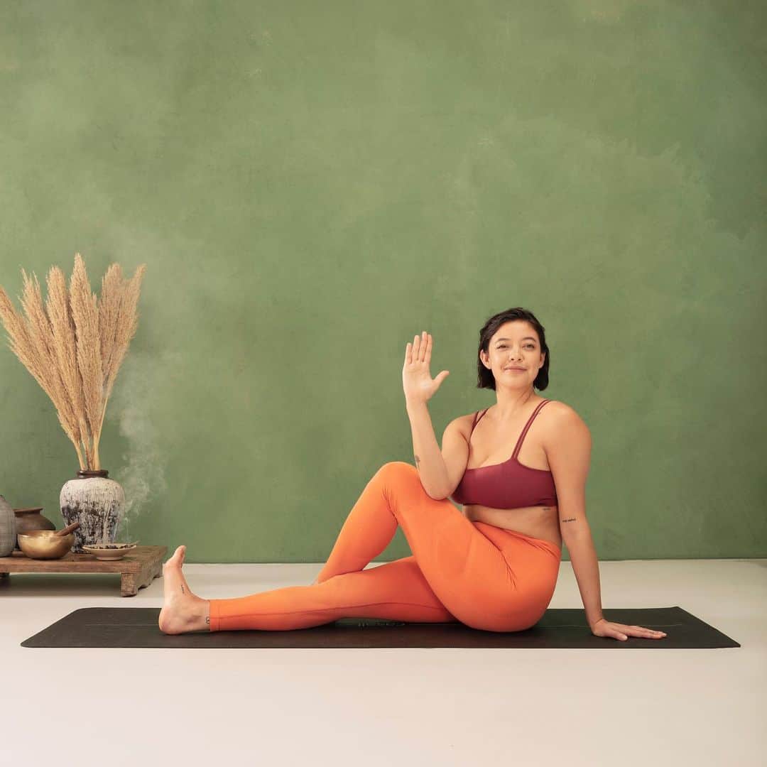 ナオミ・シマダさんのインスタグラム写真 - (ナオミ・シマダInstagram)「moving your body in any way you can (if you can!) is always a good thing! to connect with your body, to be able to use it and feel free in it is such a powerful thing! no matter what your fitness level is you can find your comfort zone - I believe in you! @zalando #zalando #zalandostyle」1月6日 5時33分 - naomishimada