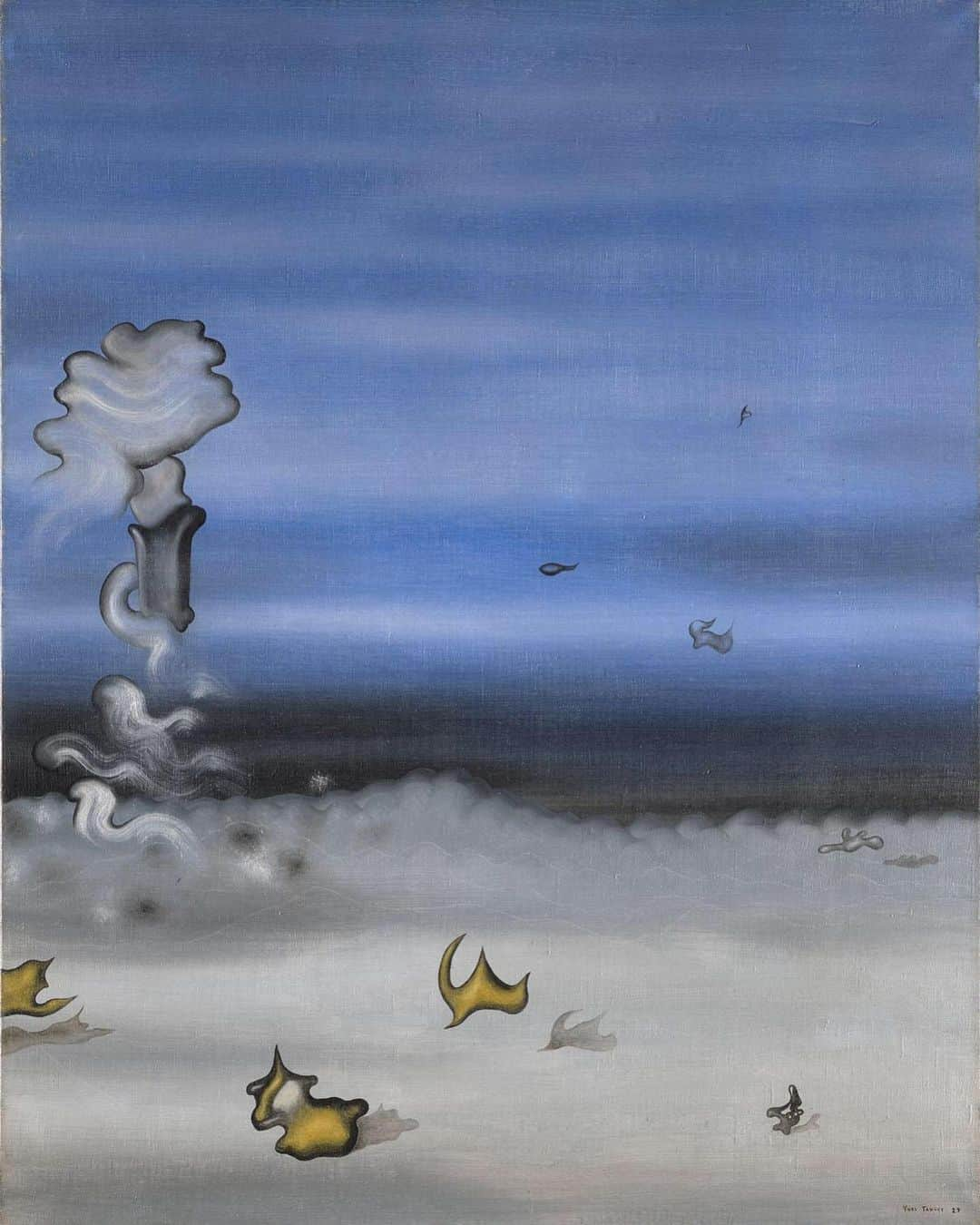 フィラデルフィア美術館さんのインスタグラム写真 - (フィラデルフィア美術館Instagram)「Yves Tanguy was born #onthisday in 1900. He was drawn to Surrealism and rapidly developed a distinct style. In works such as “The Parallels,” Tanguy creates a landscape that is neither real nor fully artificial. • "The Parallels," 1929, by Yves Tanguy © Estate of Yves Tanguy / Artists Rights Society (ARS), New York」1月6日 6時05分 - philamuseum