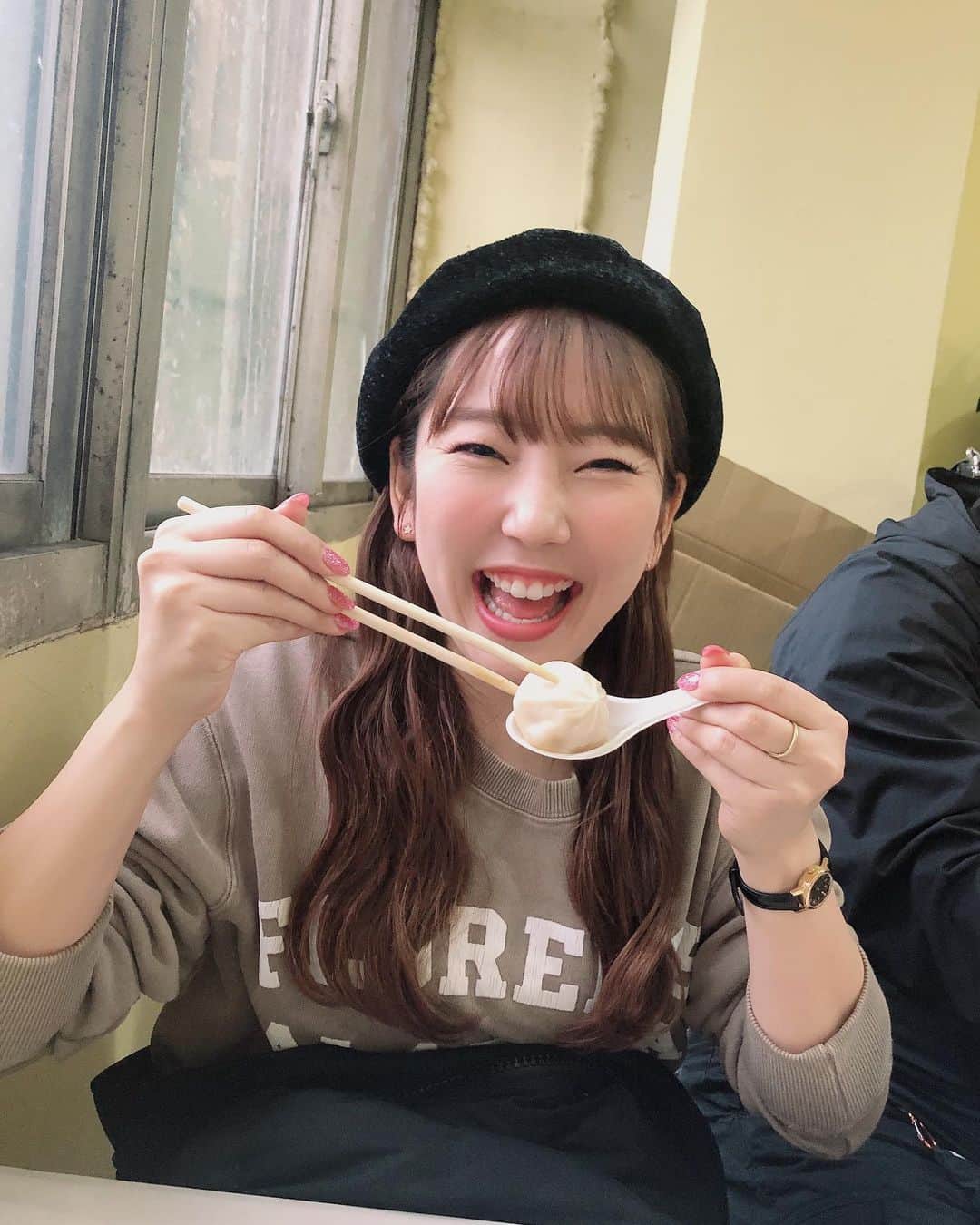 木下望のインスタグラム：「前回の台湾遠征で食べたものたち🍙 #十份 #台湾 #台湾グルメ #台北 #小籠包 #麺線 #ステーキ #タピオカ部 #タピオカ」