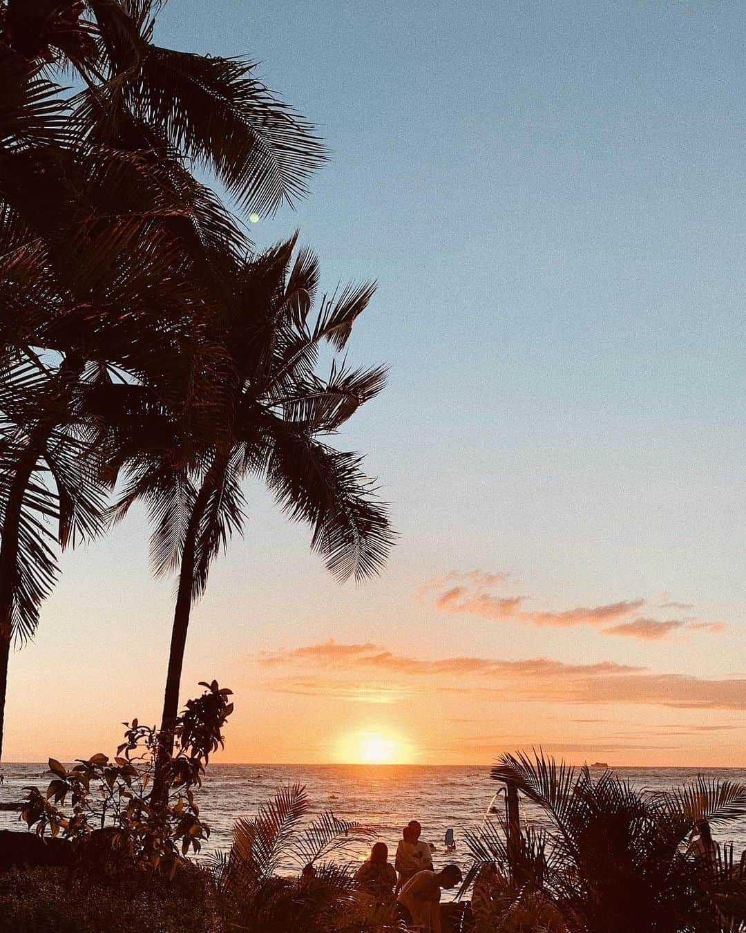 のインスタグラム：「２０２０ ♡ 今年もよろしくお願いします🐭⭐️ はっぴーな年にするぞぉぉ🥱 #hawaii」