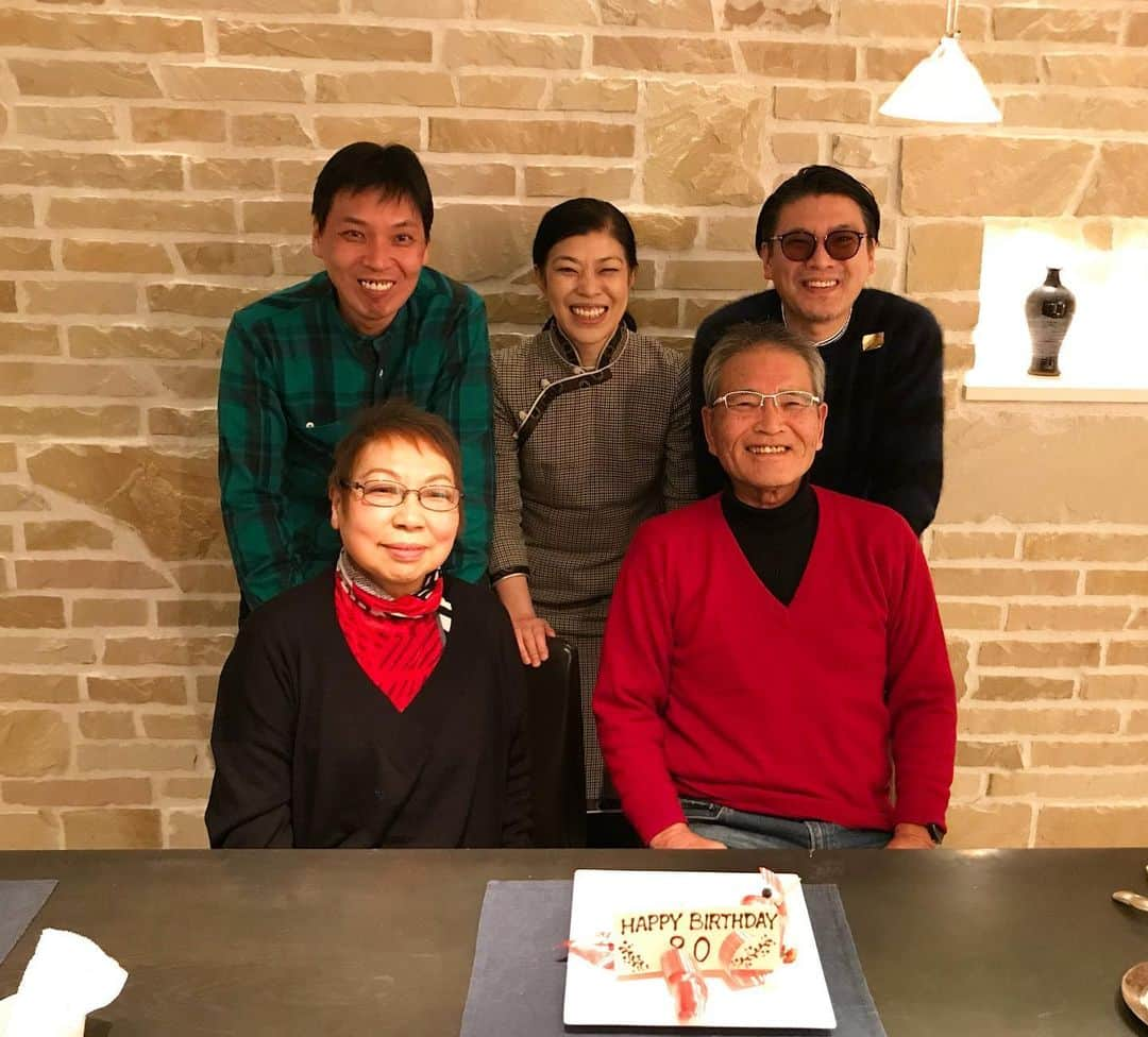 丸山敬太さんのインスタグラム写真 - (丸山敬太Instagram)「今日は父の８０歳のバースデイディナー！！ いつまでも元気で明るくいて欲しいと 心から願うばかりです。」1月5日 22時37分 - keitamaruyama