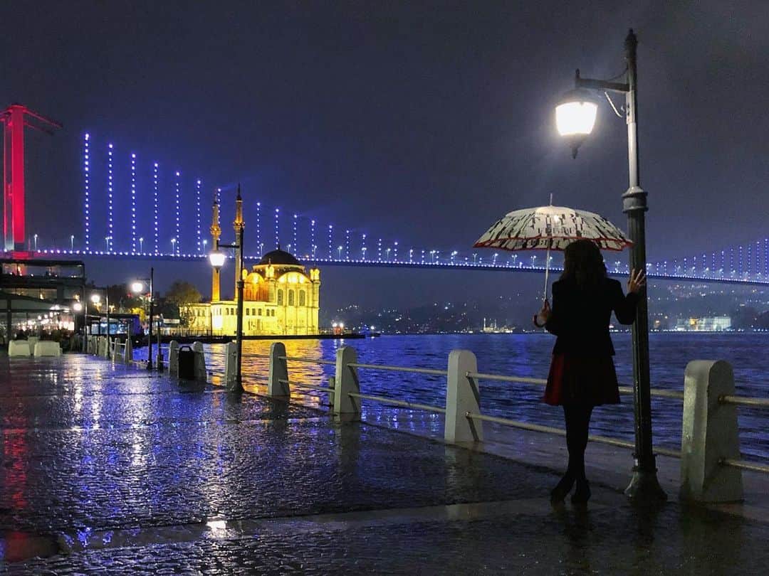 Mustafa Sevenさんのインスタグラム写真 - (Mustafa SevenInstagram)「Fotografik olarak #istanbul a en çok hangi havaları yakıştırıyorsunuz ? Ben yağmur ve kar arasında sıkıştım kaldım :)) #StoryOfIstanbul」1月5日 22時46分 - mustafaseven