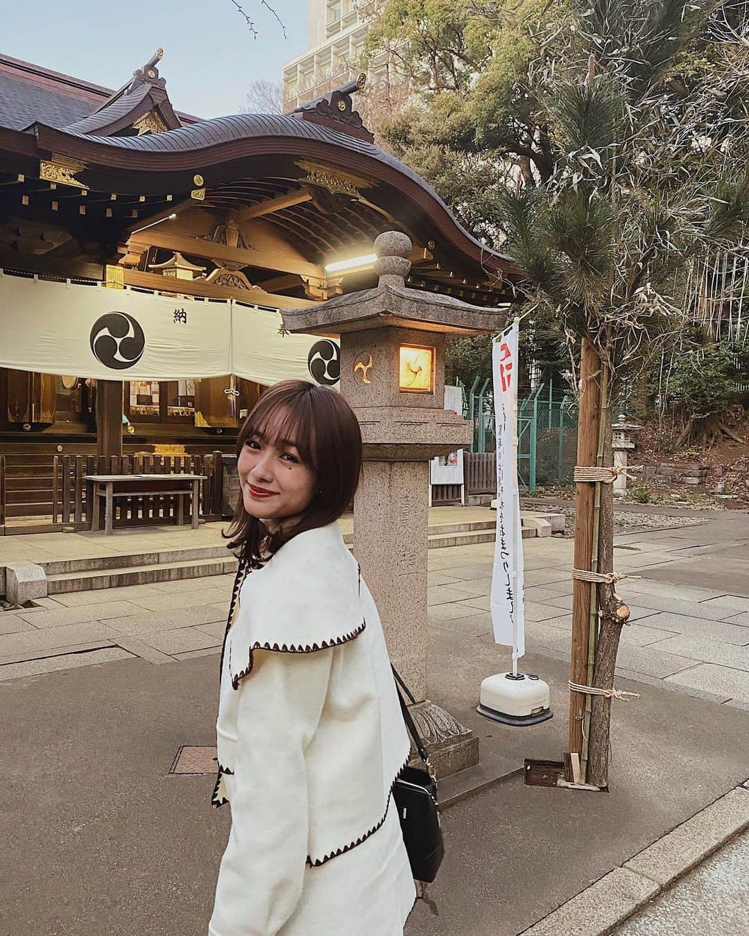 前田希美（まえのん）さんのインスタグラム写真 - (前田希美（まえのん）Instagram)「少し遅めの初詣に行ってきました。 おみくじもばっちり引いてきました。 何吉だったと思いますか？¨̮ 正解した方には、 いいねしちゃいます¨̮ #初詣 #2020 #神社 #のんの私服  #code #fashion」1月5日 22時58分 - maeda_nozomi