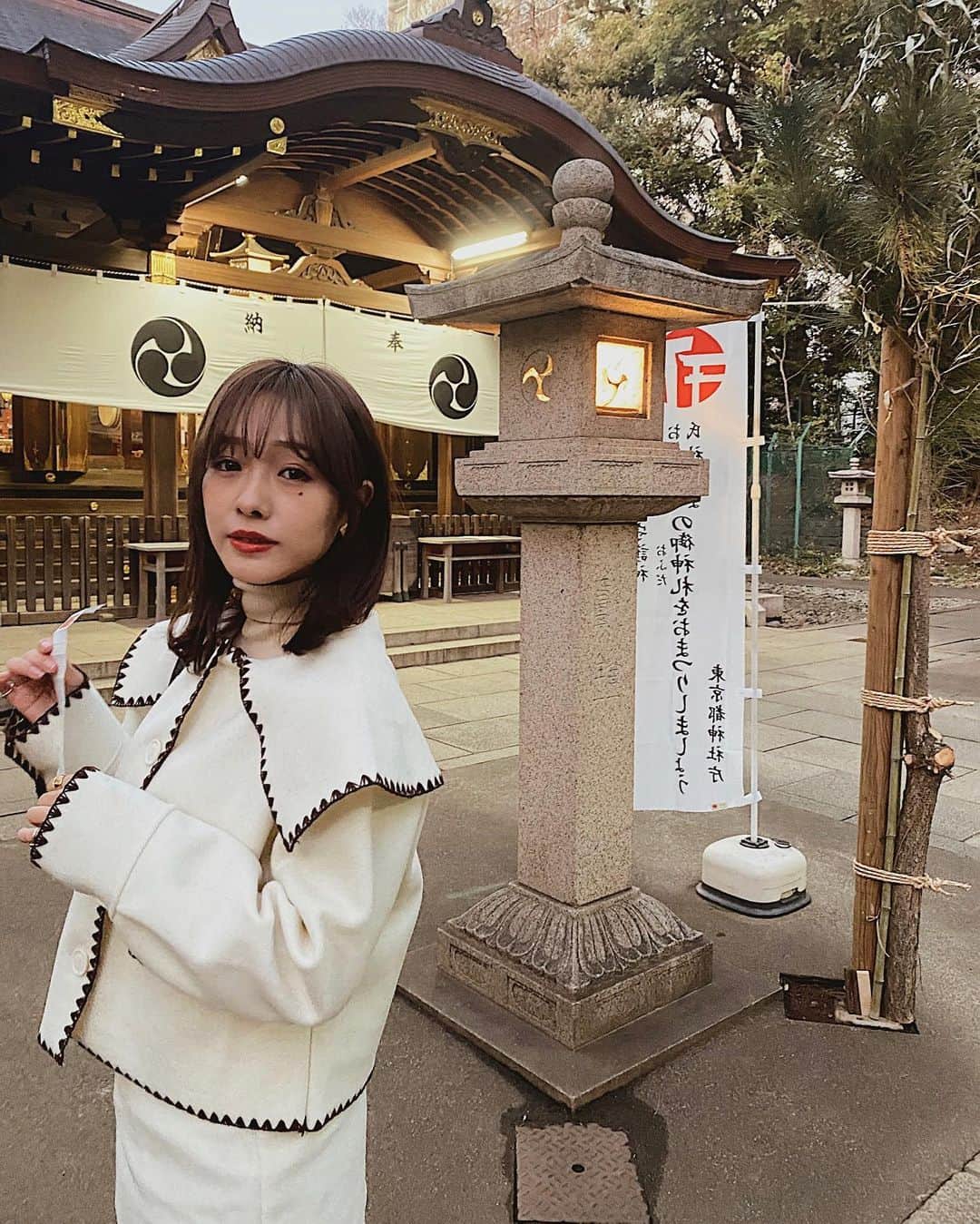 前田希美（まえのん）さんのインスタグラム写真 - (前田希美（まえのん）Instagram)「少し遅めの初詣に行ってきました。 おみくじもばっちり引いてきました。 何吉だったと思いますか？¨̮ 正解した方には、 いいねしちゃいます¨̮ #初詣 #2020 #神社 #のんの私服  #code #fashion」1月5日 22時58分 - maeda_nozomi