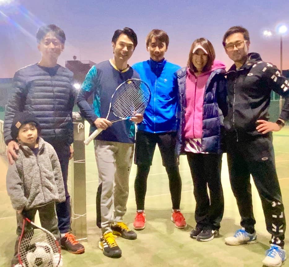 吉崎仁康さんのインスタグラム写真 - (吉崎仁康Instagram)「2020年テニス初打ち！やはりテニスは楽しい、もっと上手くなりたい♪ 今年も観るテニス、プレーするテニス、喋るテニス、すべて楽しみます！」1月5日 23時00分 - yoshiyasu.yoshizaki