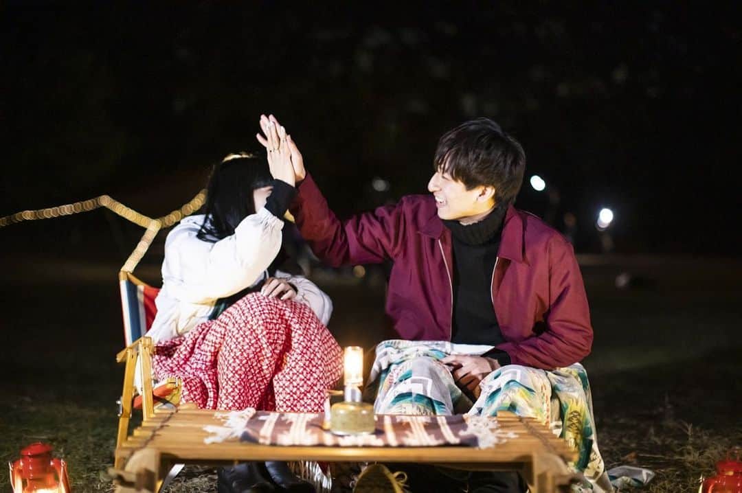 岡田翔大郎のインスタグラム：「ついに第一話放送されました！！ 観ていただけましたか？ . . 次回から太陽LINEとアトリエ作業が始動しますね。 頑張らないと！！！！ . . 写真はこれ、ひなしょうって言うのかな？笑 . .  https://abe.ma/2rxPvvB  #岡田翔大郎 #月とオオカミちゃんには騙されない」
