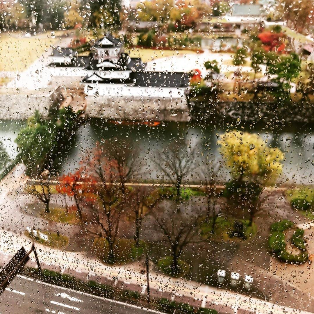 山内マリコさんのインスタグラム写真 - (山内マリコInstagram)「今年もよろしくお願いします🎍 #toyama  #toyamacity」1月5日 23時56分 - yamauchi_mariko