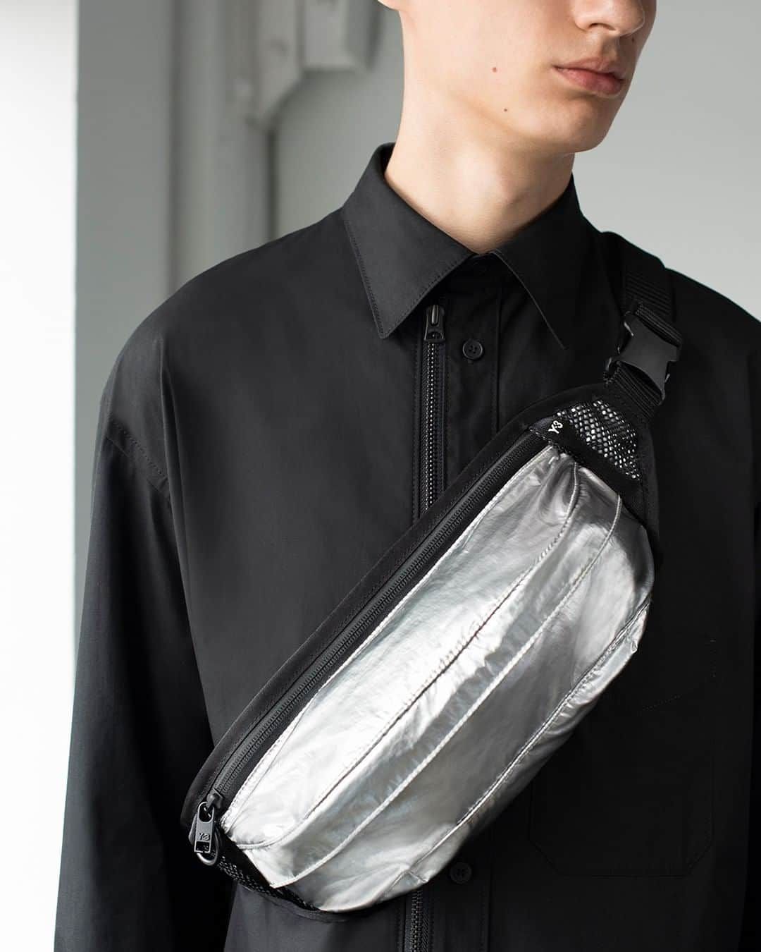 ワイスリーのインスタグラム：「Y-3 Waistpack. Y-3 Spring/Summer 2020. --- #adidas #Y3 #YohjiYamamoto  Discover the collection at http://adidas.com/y-3」