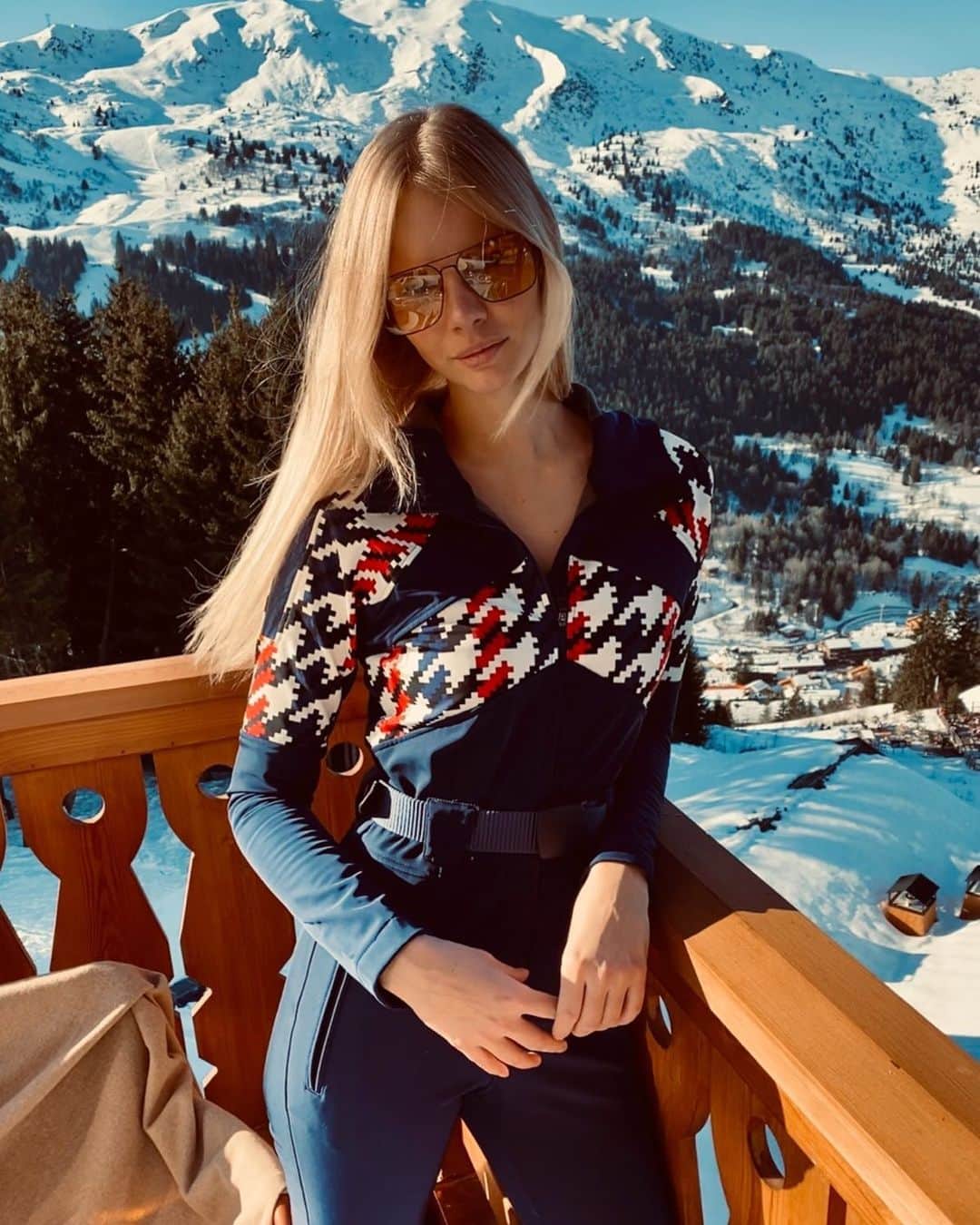 Marloes Horstのインスタグラム：「Lucky with another beautiful day 🗻」